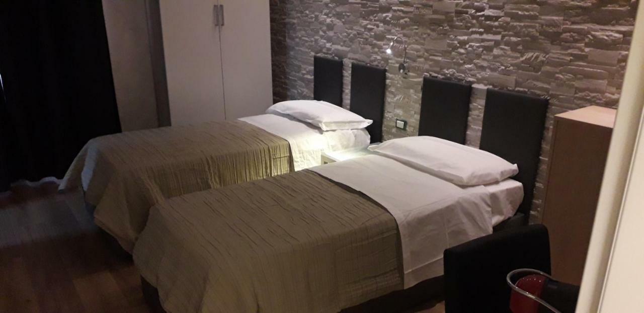 Bed and Breakfast A 2 Passi Da Foggia Exterior foto